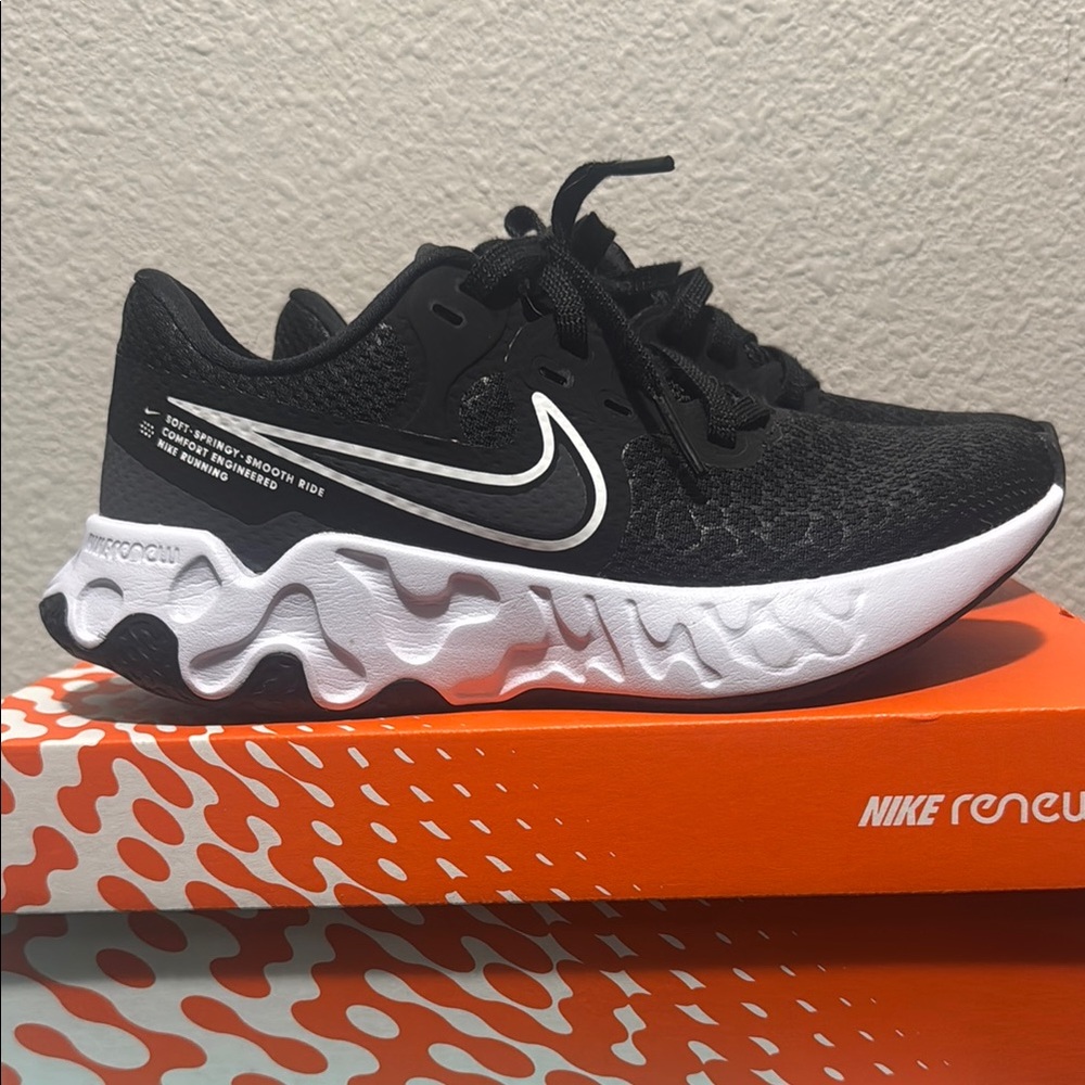 Nike Women’s Black Running Shoes